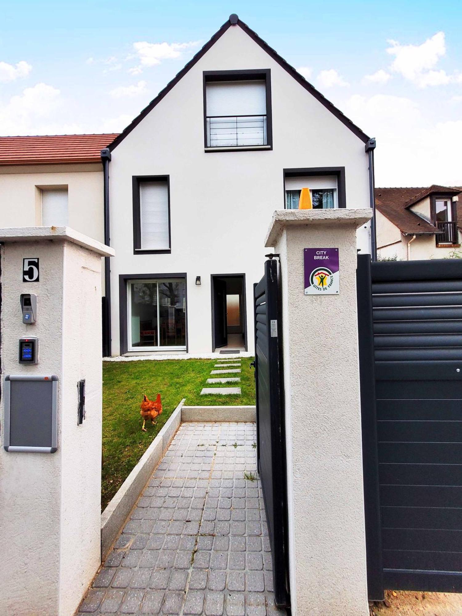 Dream of Mediterranean house, Jacuzzi, BBQ, Délices ensoleillés Sartrouville Exterior foto