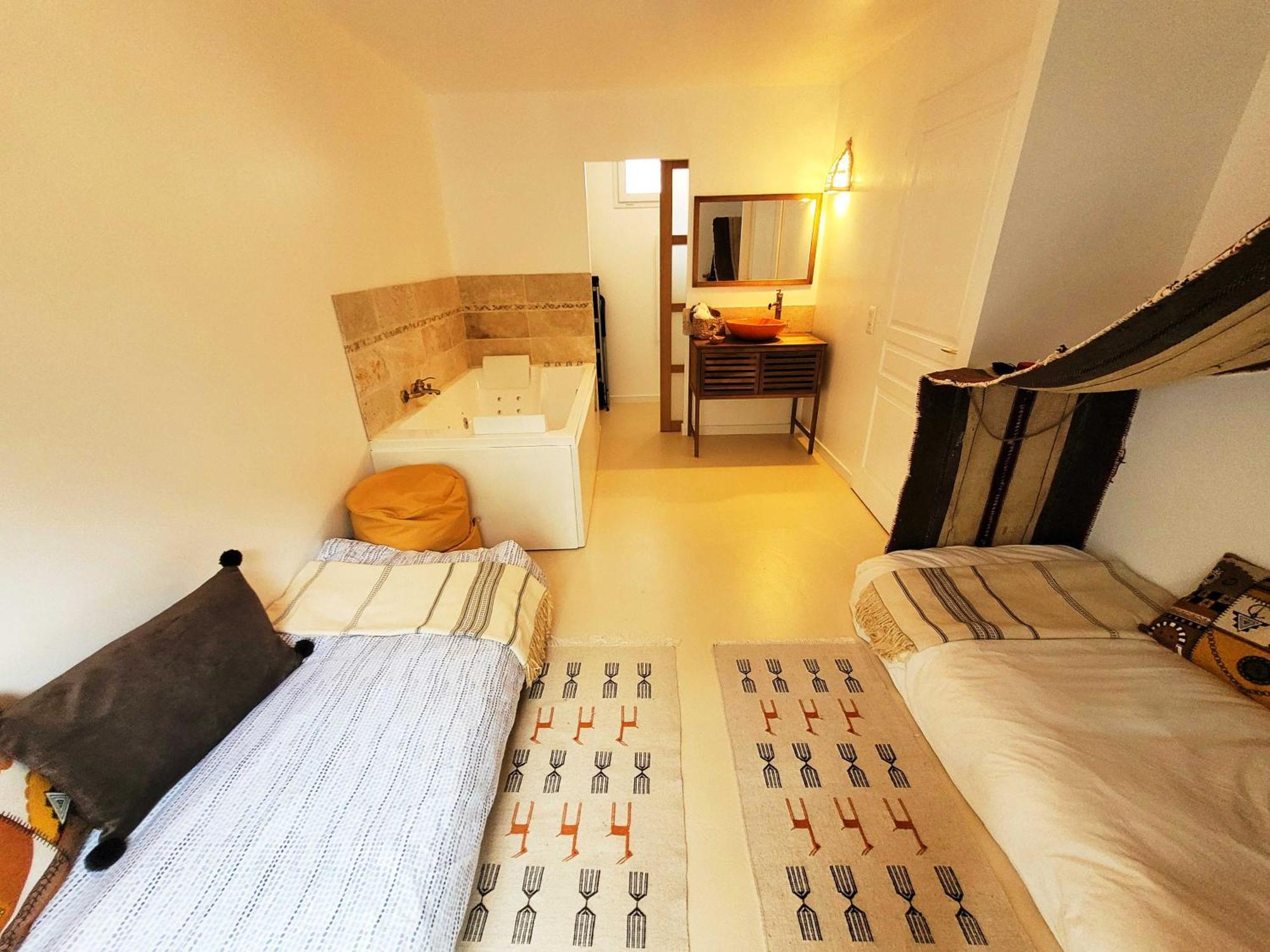 Dream of Mediterranean house, Jacuzzi, BBQ, Délices ensoleillés Sartrouville Exterior foto