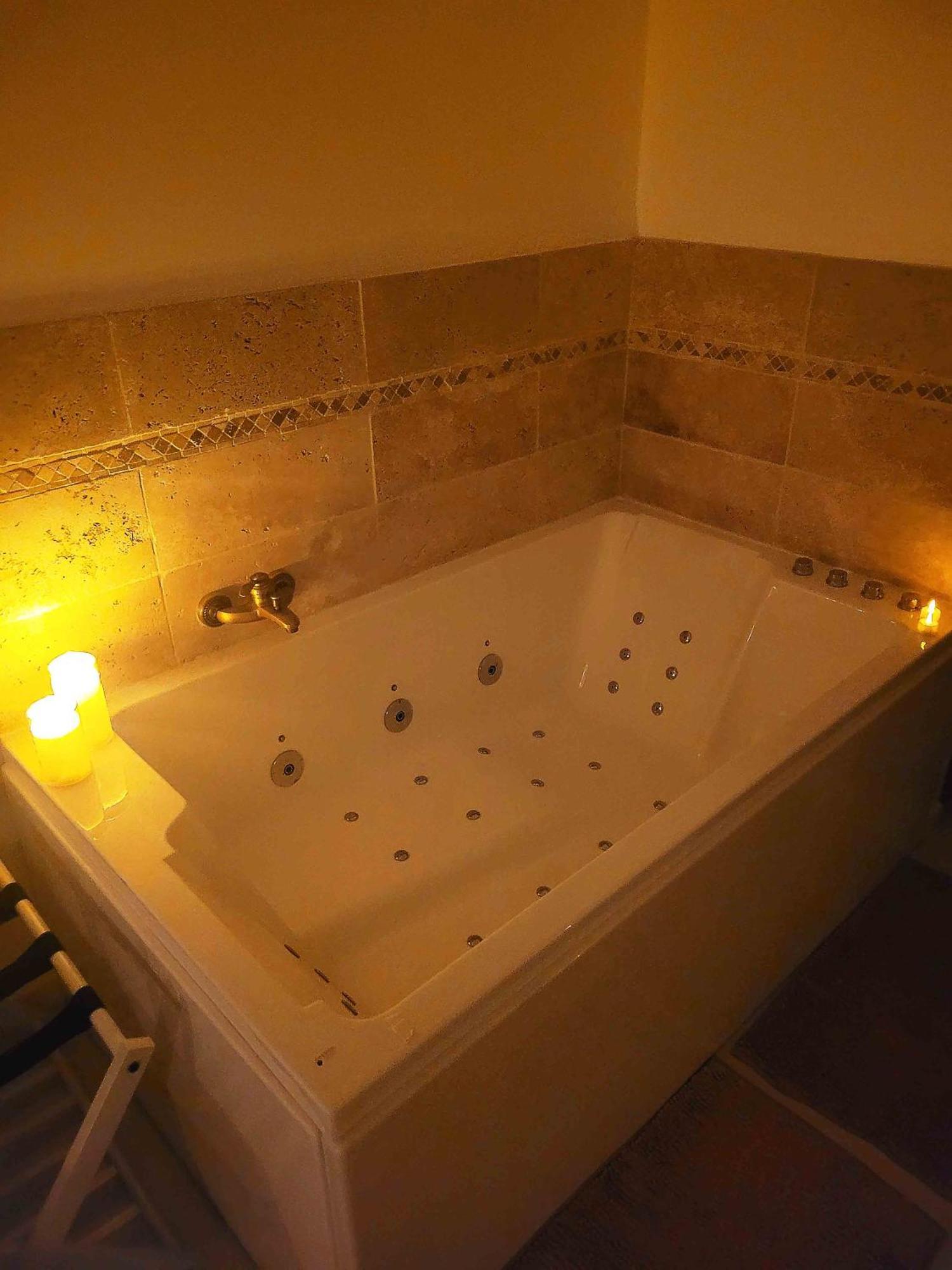 Dream of Mediterranean house, Jacuzzi, BBQ, Délices ensoleillés Sartrouville Exterior foto