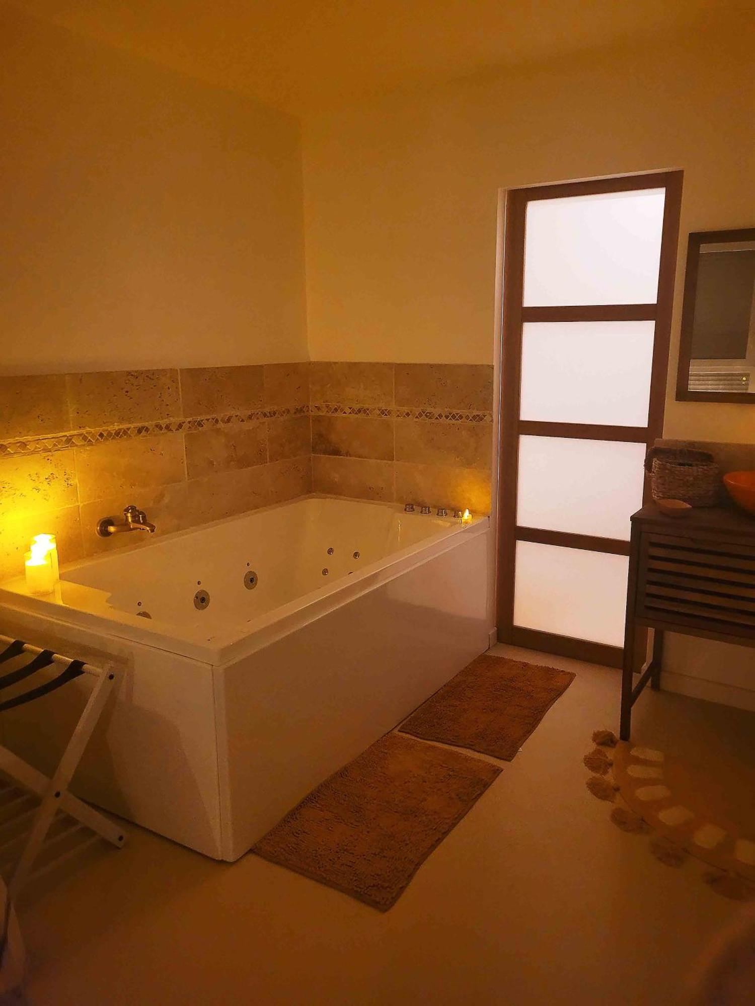 Dream of Mediterranean house, Jacuzzi, BBQ, Délices ensoleillés Sartrouville Exterior foto